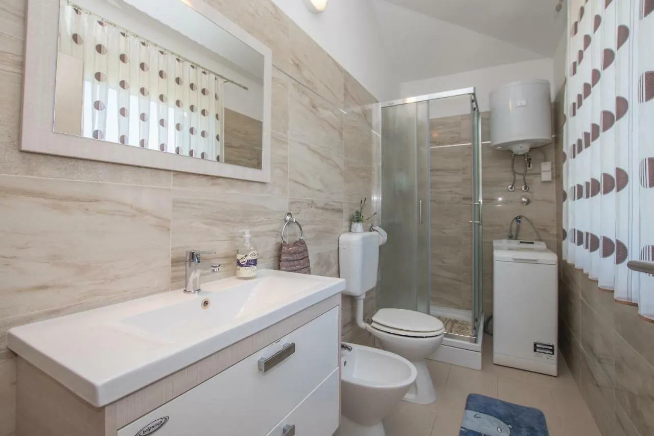 Holiday Home Suzana 1276 Kaštel
