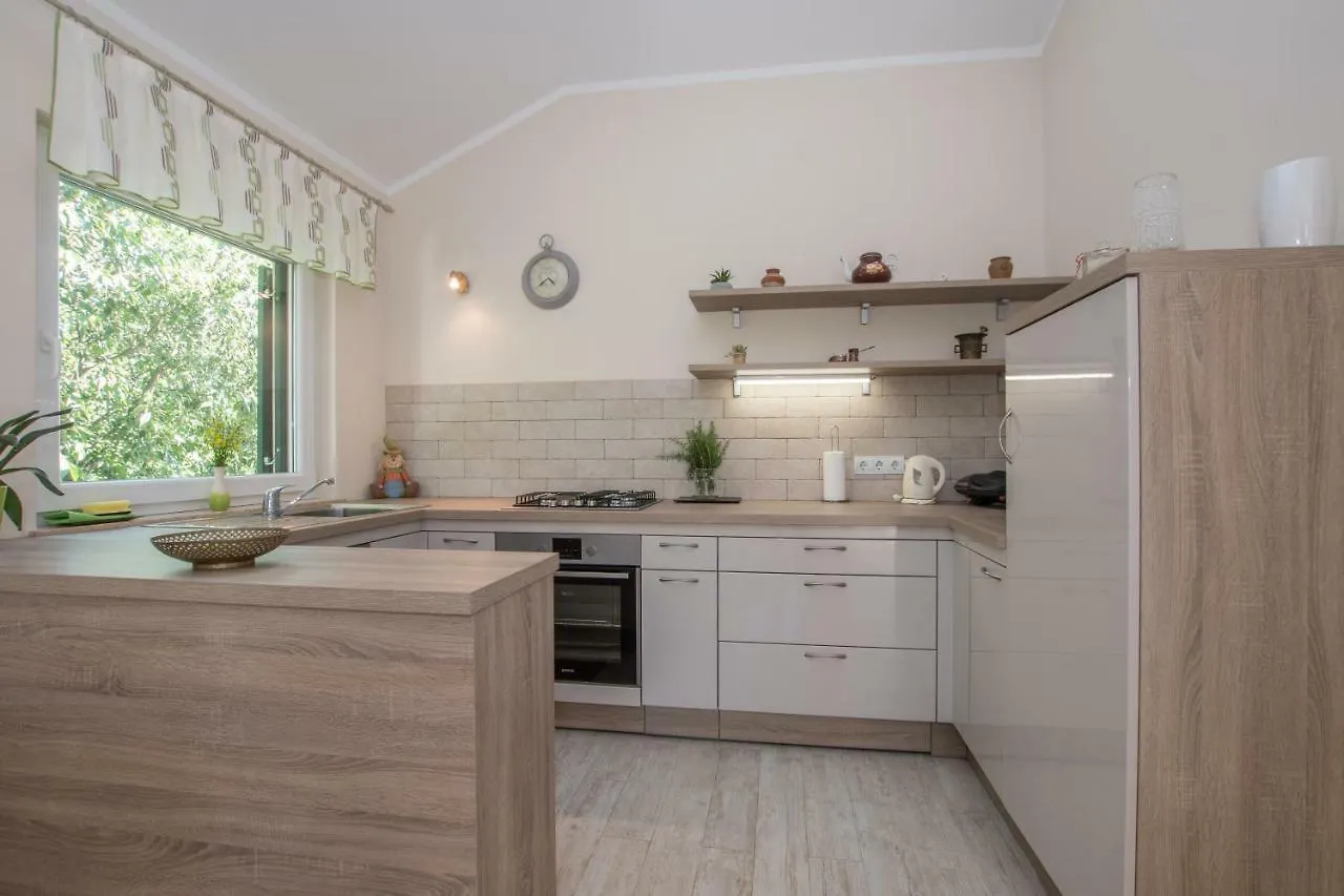 Holiday Home Suzana 1276 Kaštel